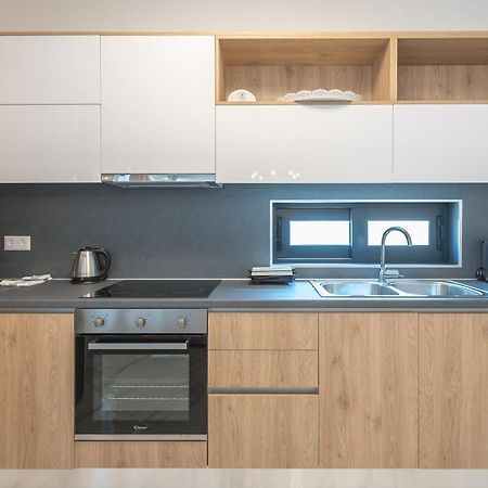 Newly Renovated Apt In The Heart Of Kerameikos Ateny Zewnętrze zdjęcie