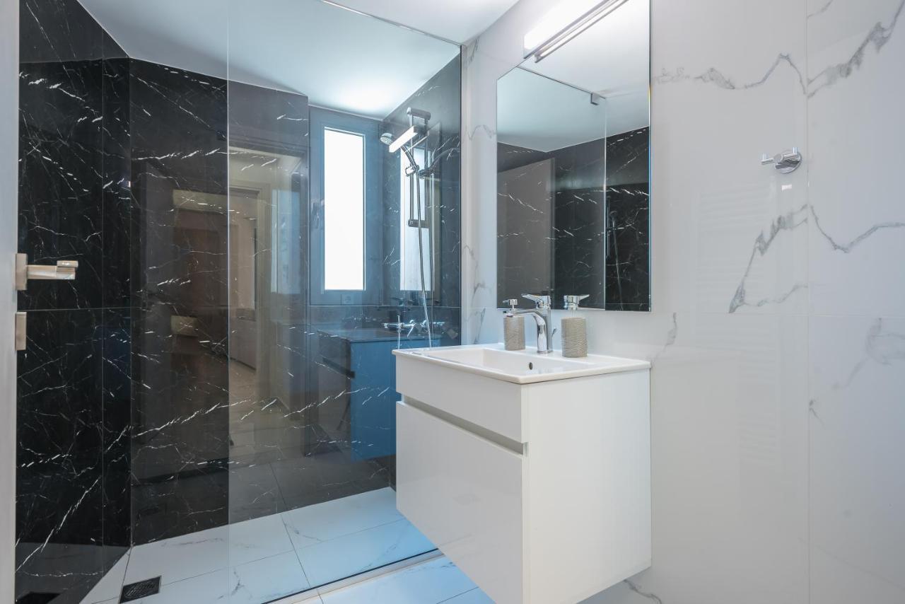 Newly Renovated Apt In The Heart Of Kerameikos Ateny Zewnętrze zdjęcie